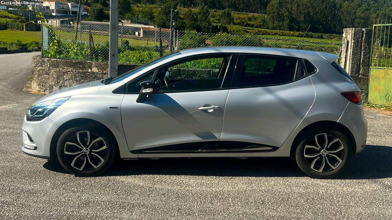 Renault Clio 0.9 Limited Edition — fotografia 6