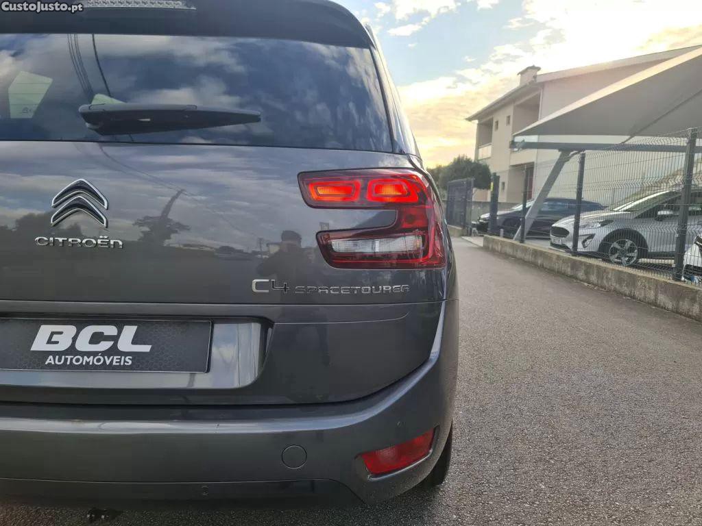 Citroën C4 Spacetourer 1.5 bluehdi shine eat8 — fotografia 19