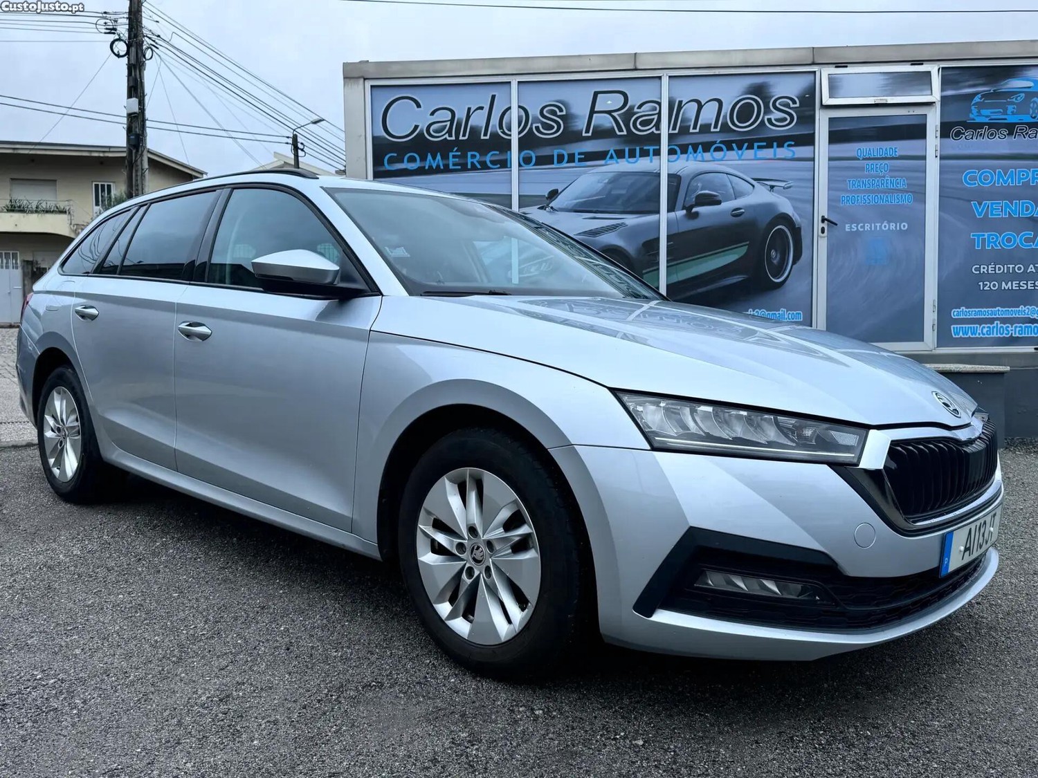 Skoda Octavia 2.0 TDI Ambition DSG — fotografia 26