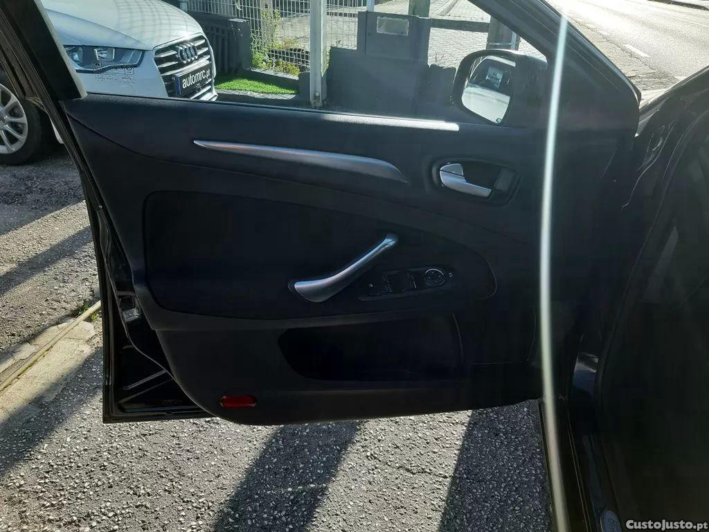 Ford KA 1.8 tdci titanium econetic — fotografia 12