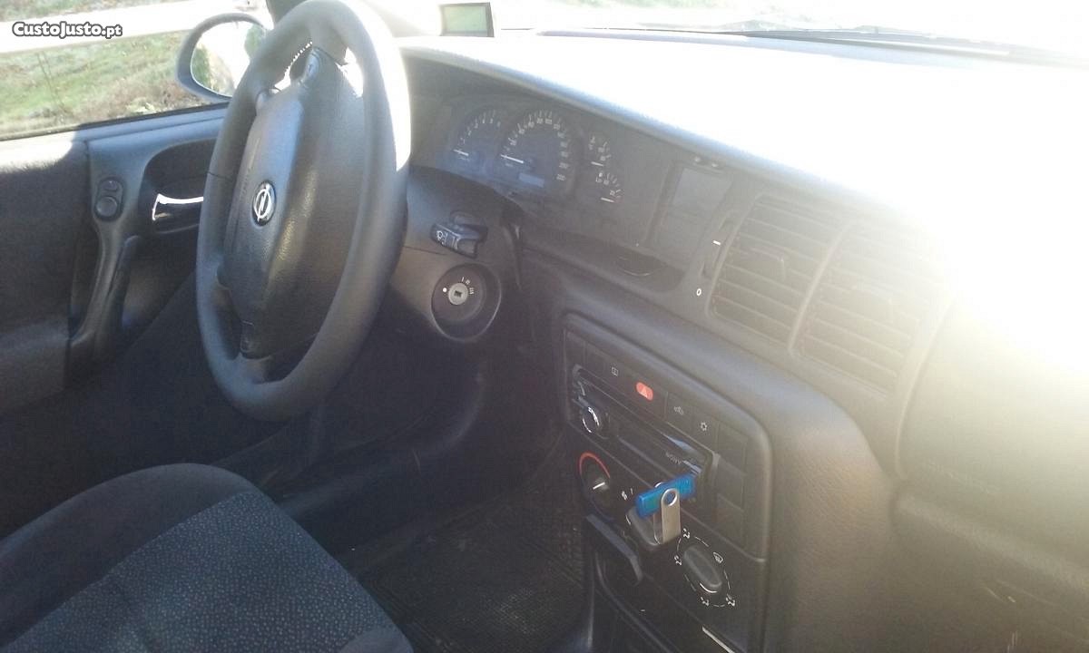 Opel Vectra 2.0 DTI Caravan — photo 5