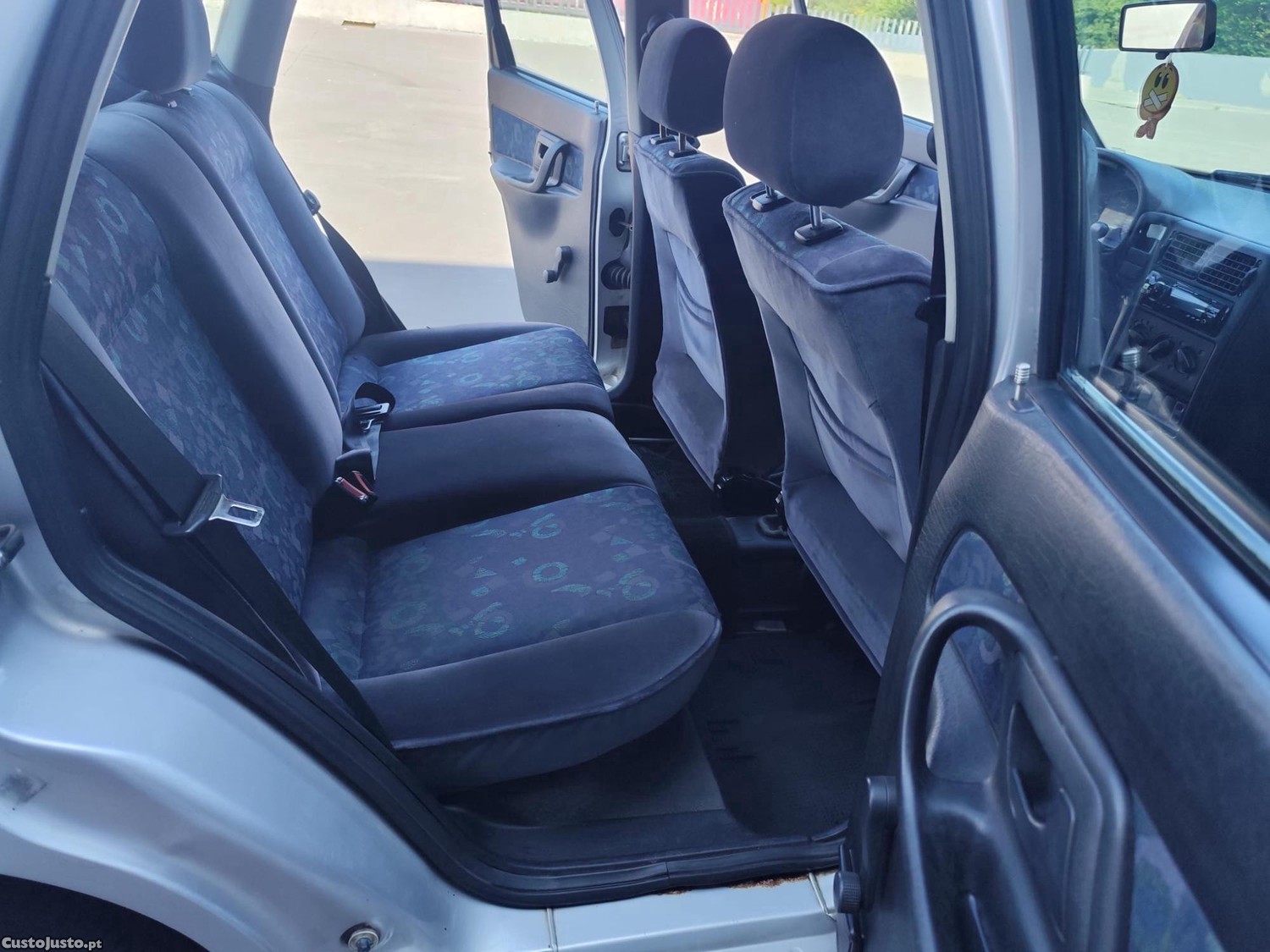 SEAT Ibiza 1.0 — fotografia 4