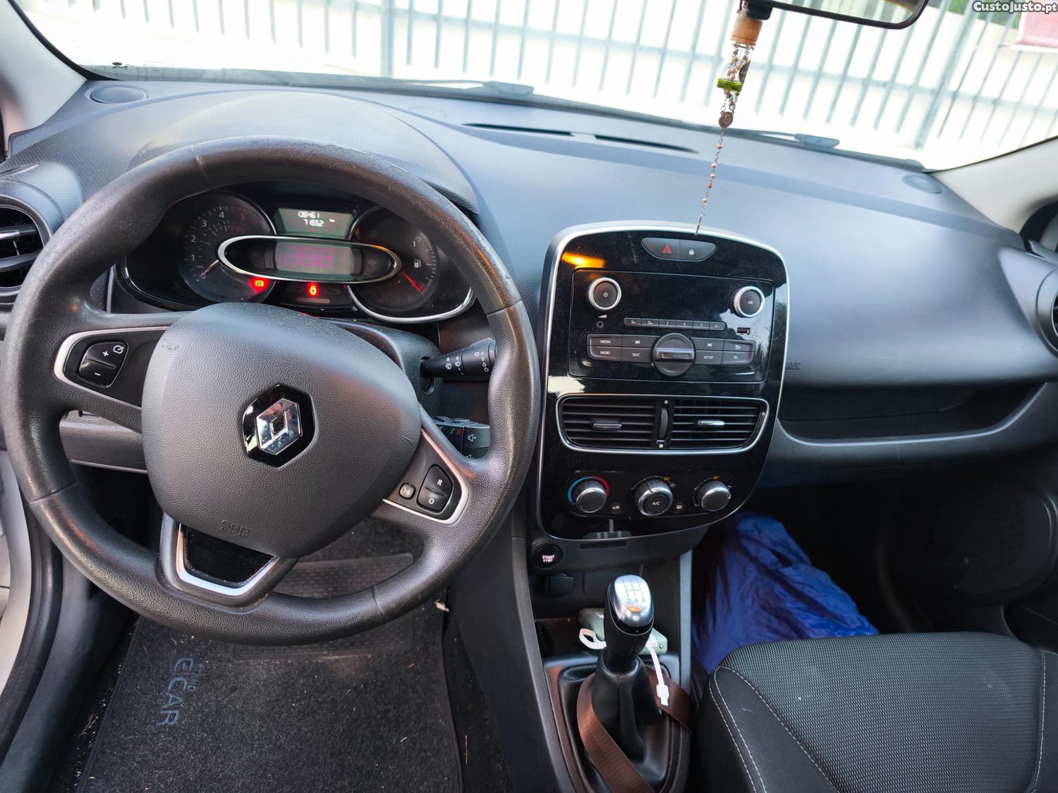 Renault Clio IV — fotografia 5