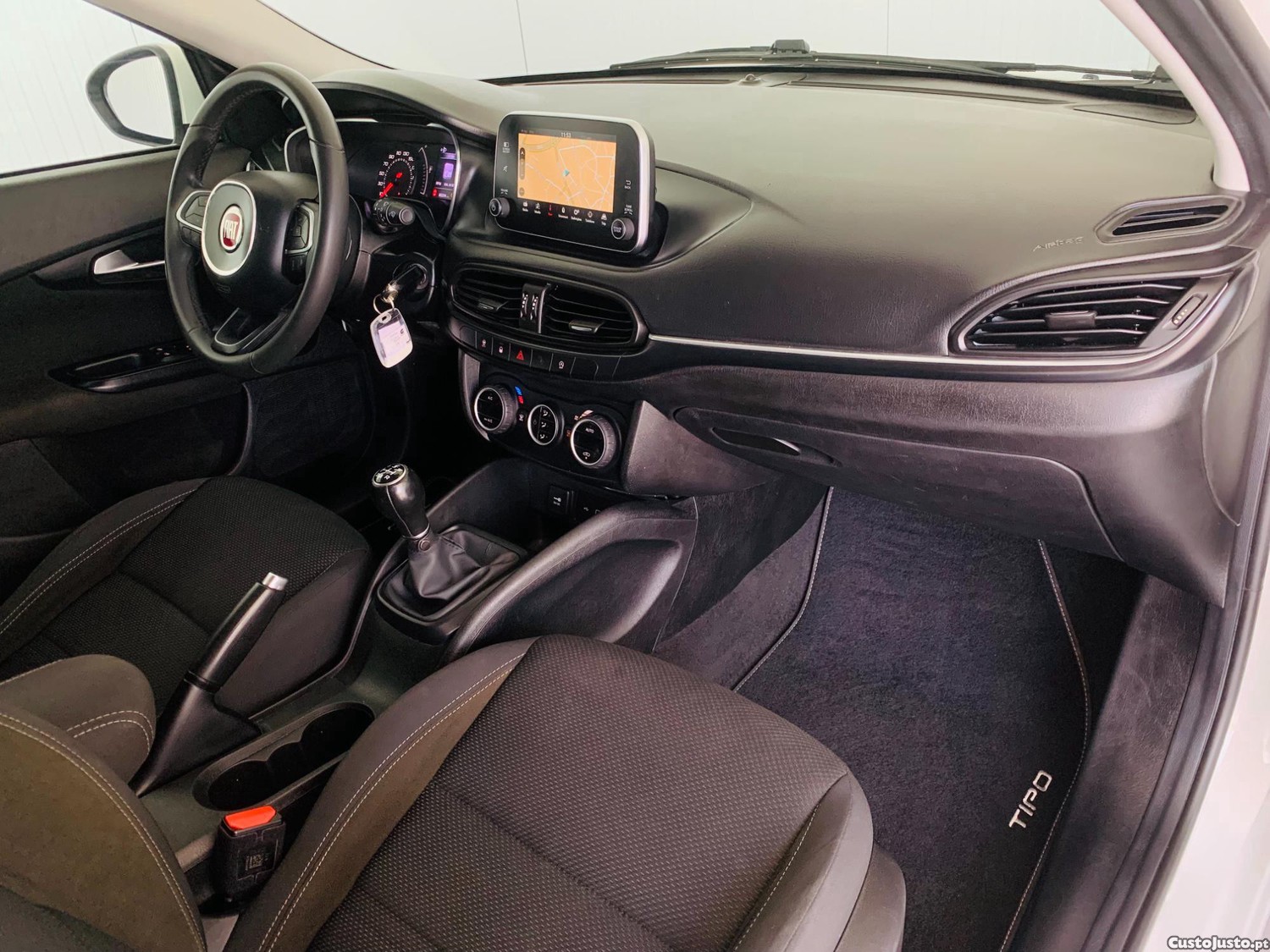 Fiat Tipo Station Wagon 1.3 M-Jet Lounge — fotografia 2