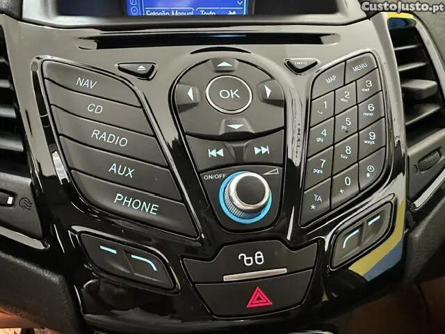 Ford Fiesta 1.0 EcoBoost S&S Titanium — fotografia 5