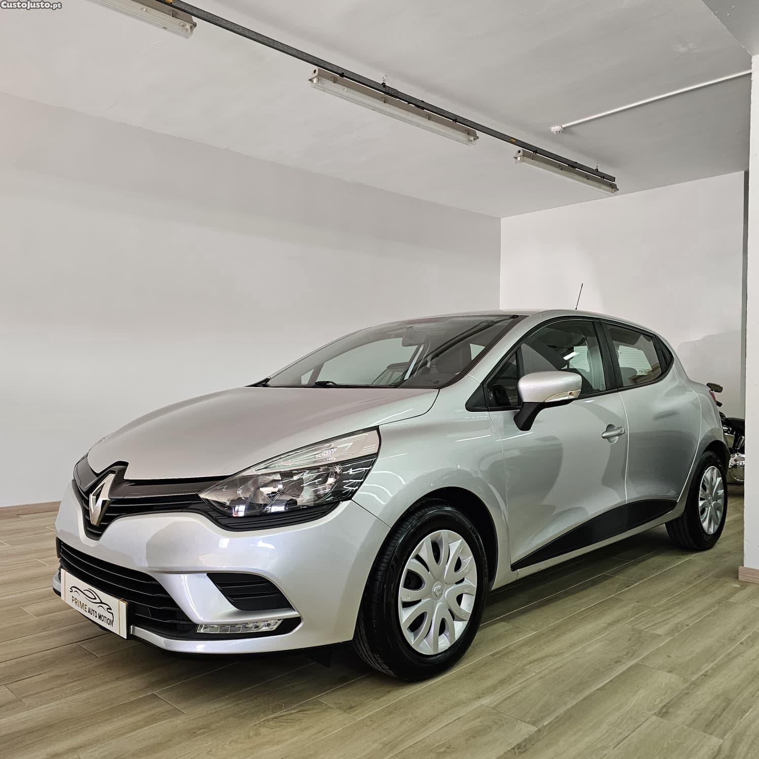 Renault Clio DIESEL-ACEITO TROCA — fotografia 9
