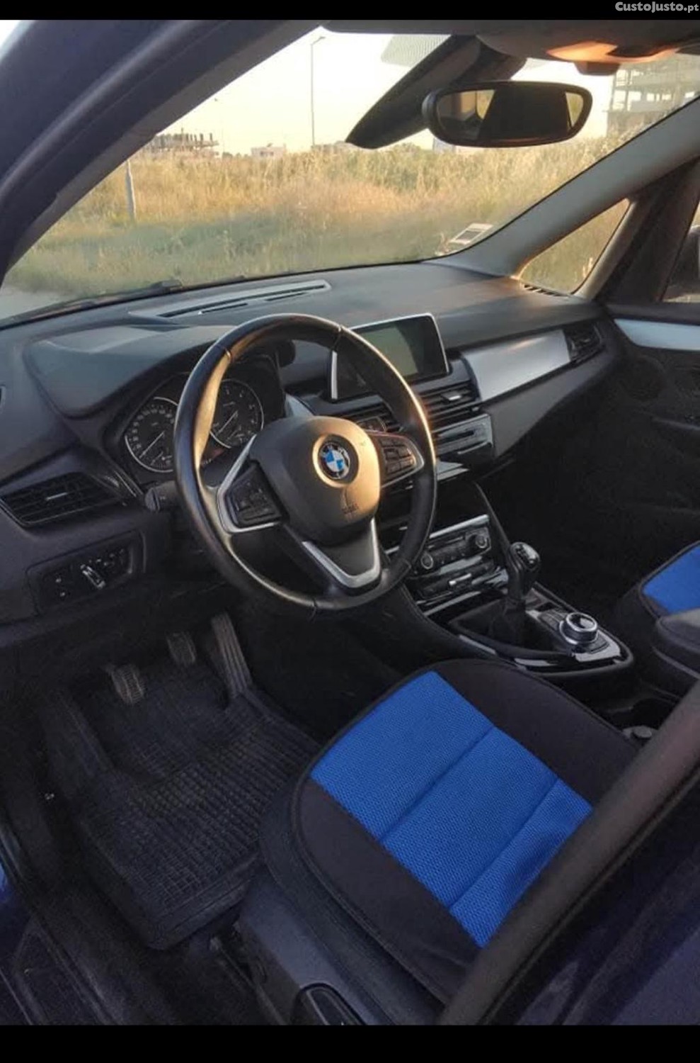 BMW 216 Gran Tourer 216d — fotografia 4