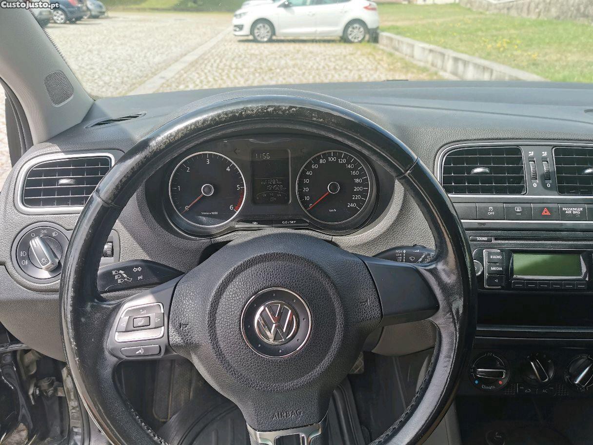 Volkswagen Polo 1.6 TDI — fotografia 9