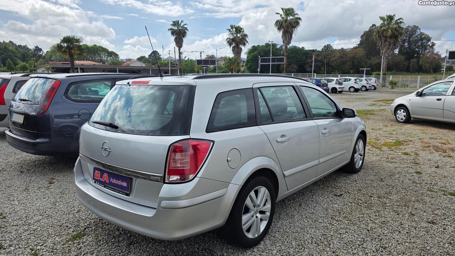 Opel Astra H 1.3 CDTI ECOTEC 90cv — fotografia 10
