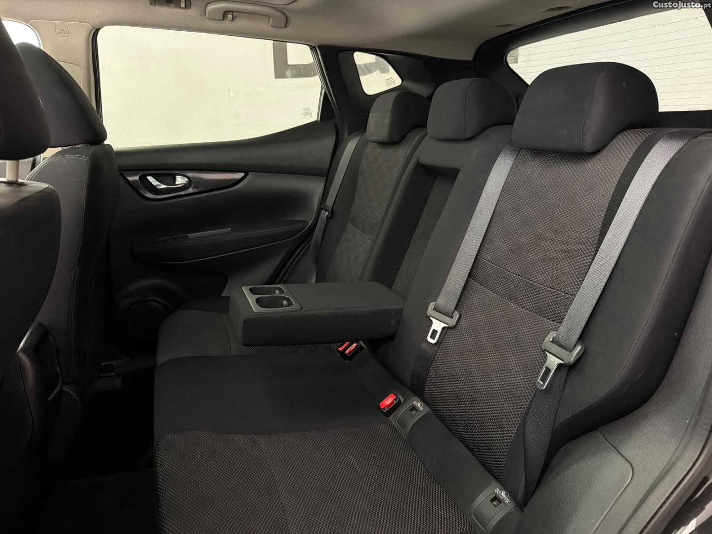 Nissan Qashqai 1.5DCI 5P — fotografia 3