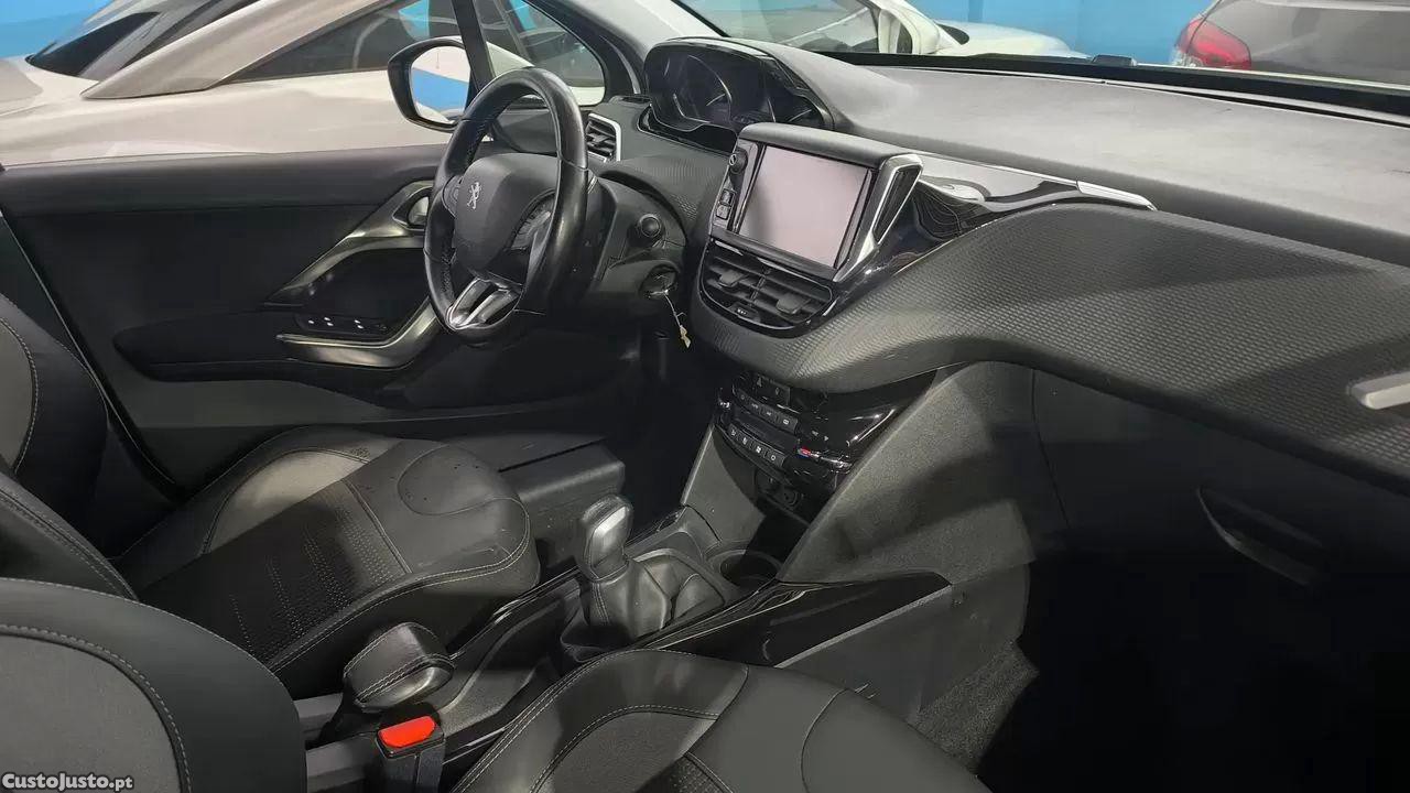 Peugeot 2008 1.2 puretech allure — fotografia 9