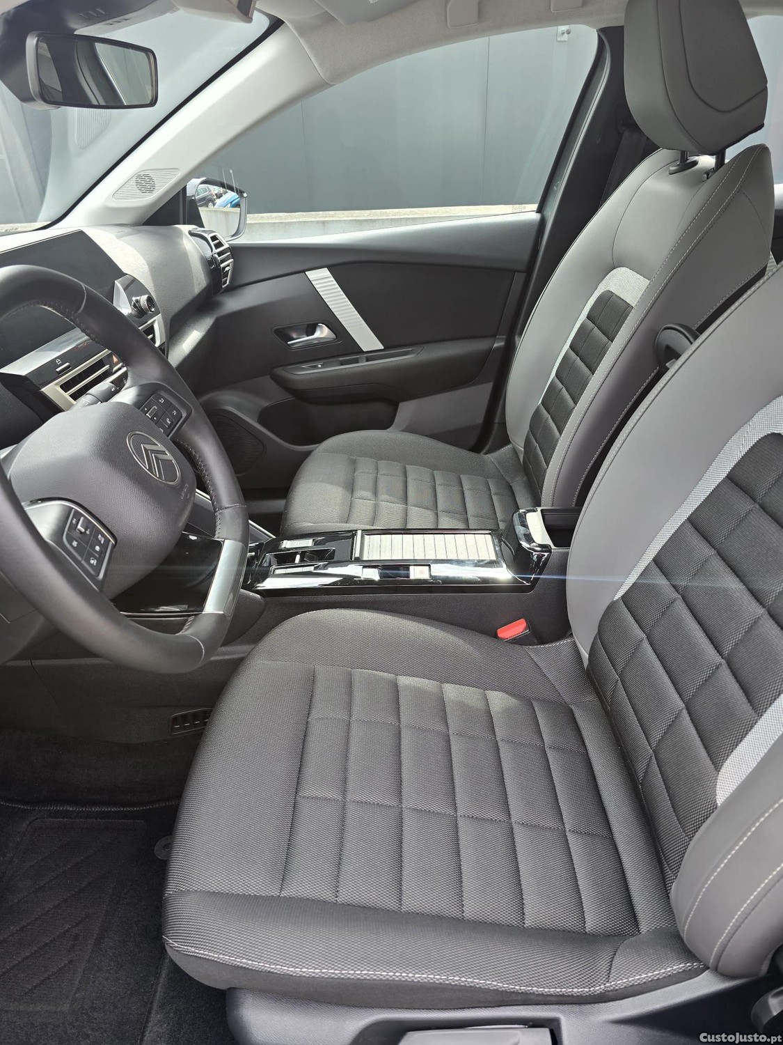 Citroën e-C4 EC4 — fotografia 8