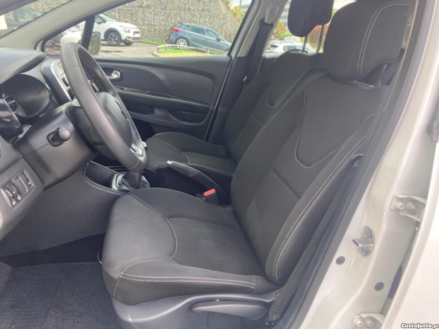 Renault Clio 1.5 dCi Zen — fotografia 5