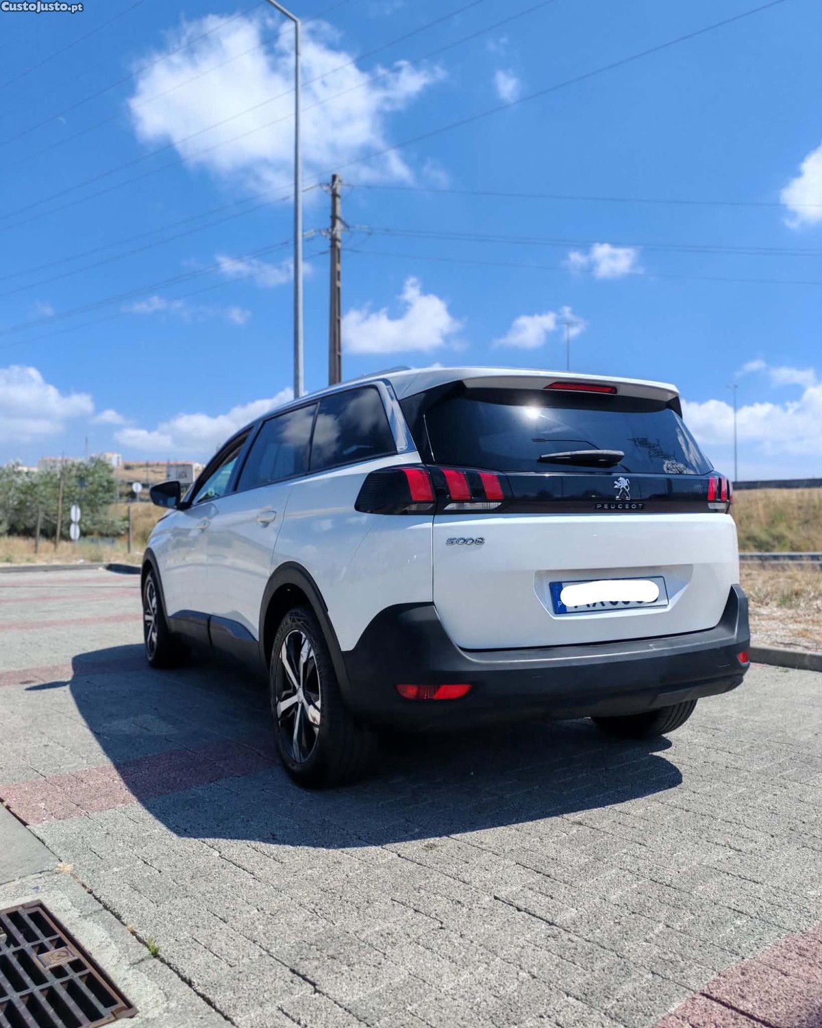 Peugeot 5008 1.5 BlueHDi Allure EAT8 — fotografia 7