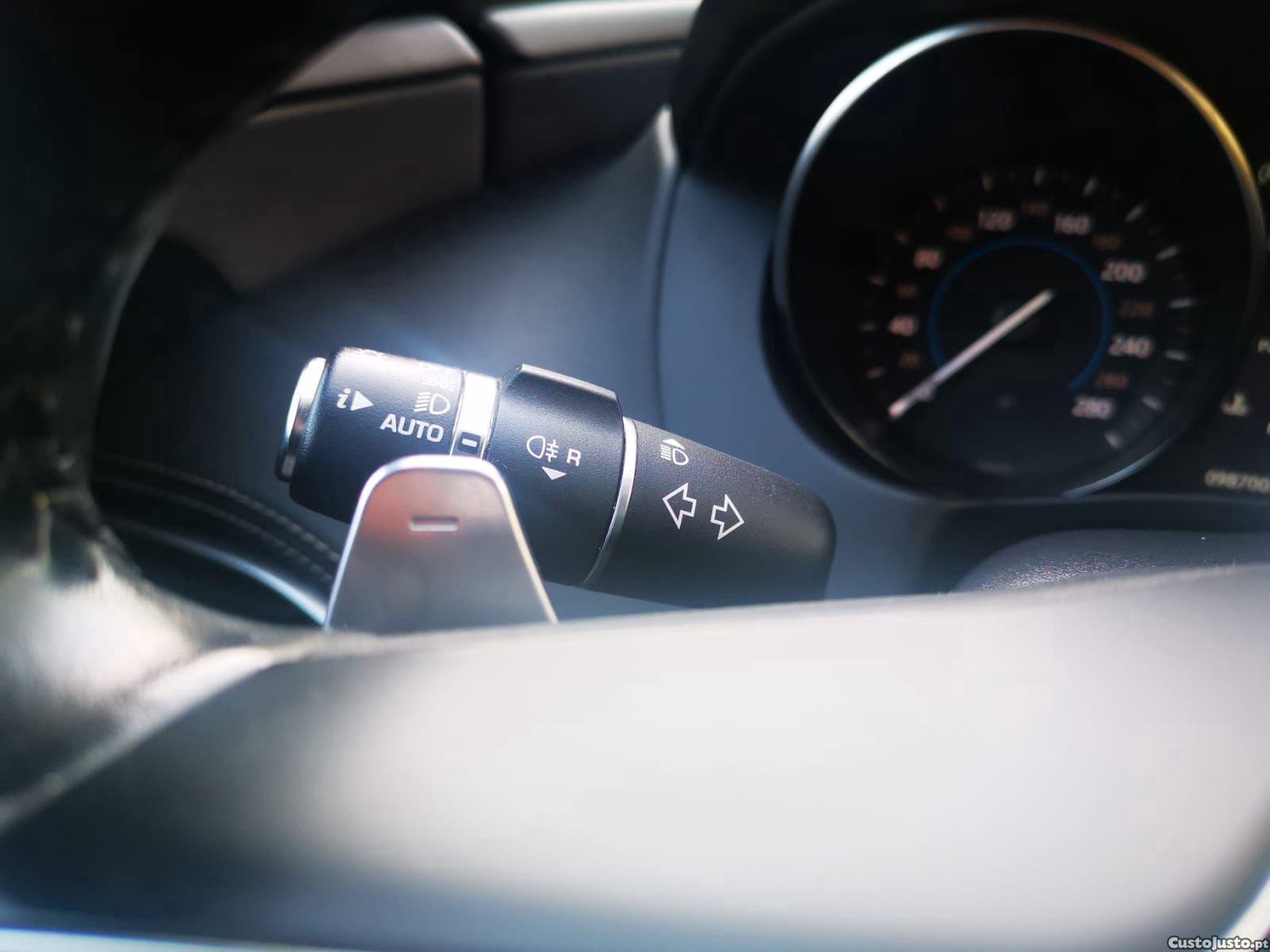 Jaguar XE 2.0 D R-Sport Aut. — fotografia 6