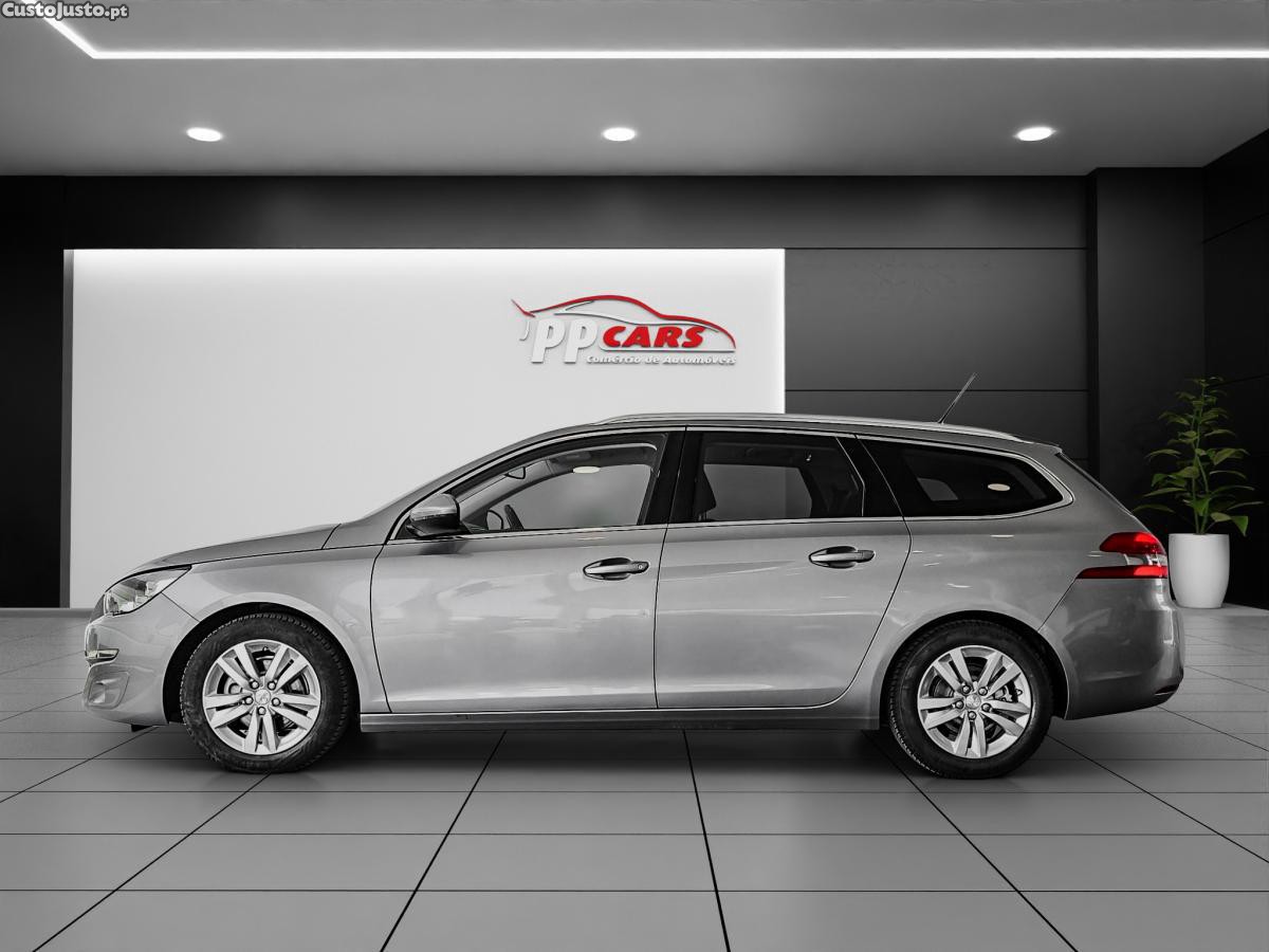 Peugeot 308 1.6 BlueHDi Allure F — fotografia 16