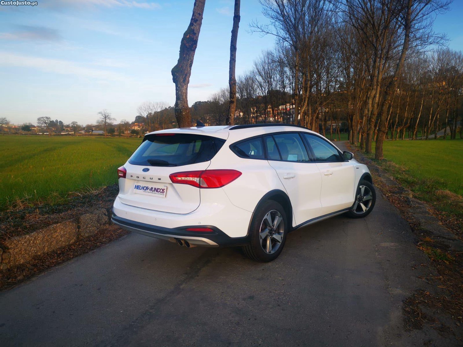 Ford Focus SW 1.5 TDCi EcoBlue ST-Line — fotografia 14