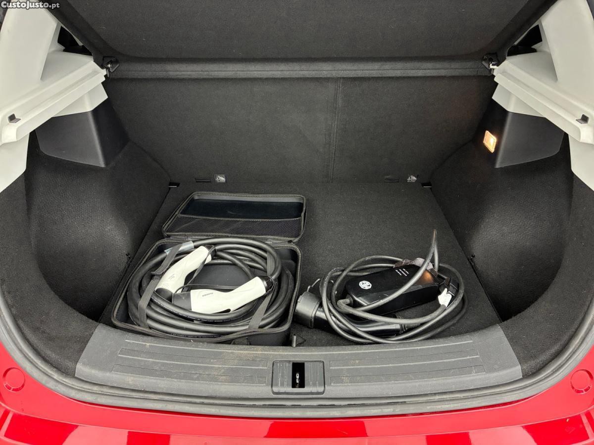 MG ZS 72.6 kWh Luxury — fotografia 3