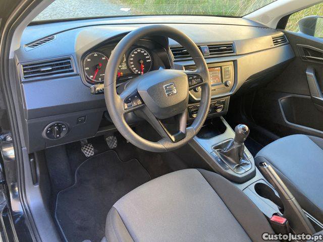 SEAT Ibiza 1.6 TDI Reference — fotografia 20