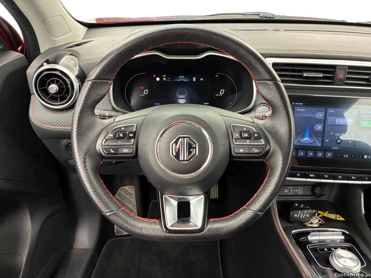 MG ZS 72.6 kWh Luxury — fotografia 8