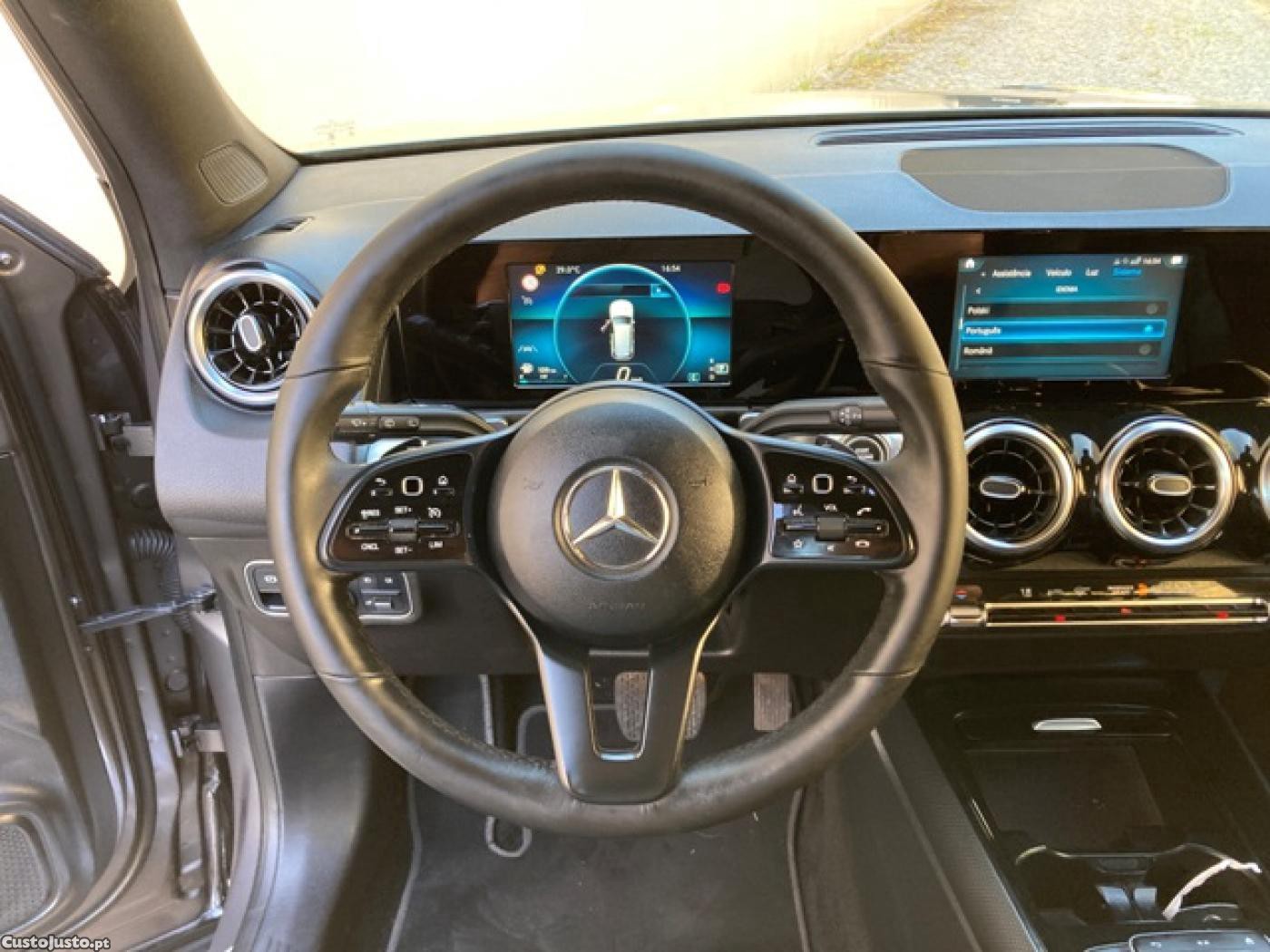 Mercedes-Benz GLB 220 d 4Matic 8G-DCT — fotografia 17