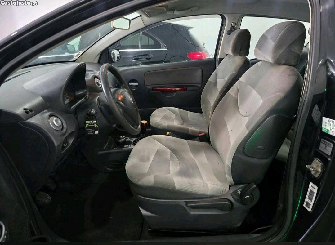Citroën C2 1.4 Hdi — fotografia 3