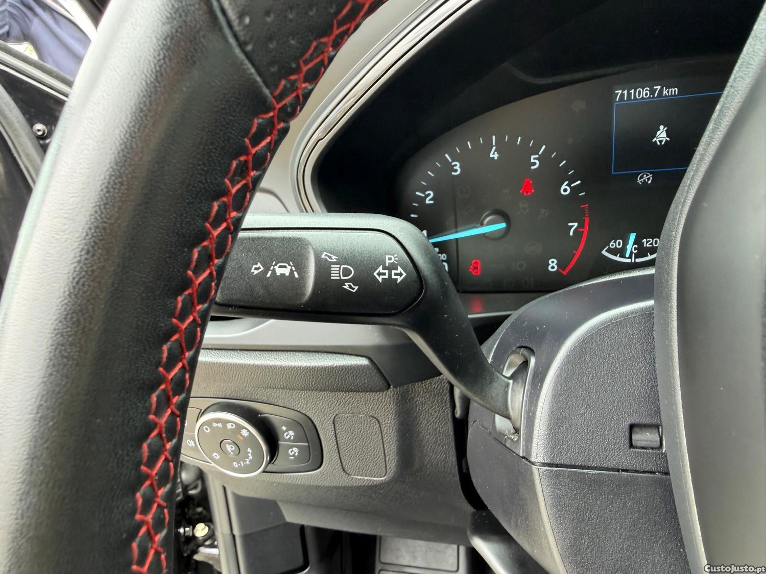 Ford Focus SW 1.0 EcoBoost MHEV ST-Line — fotografia 5