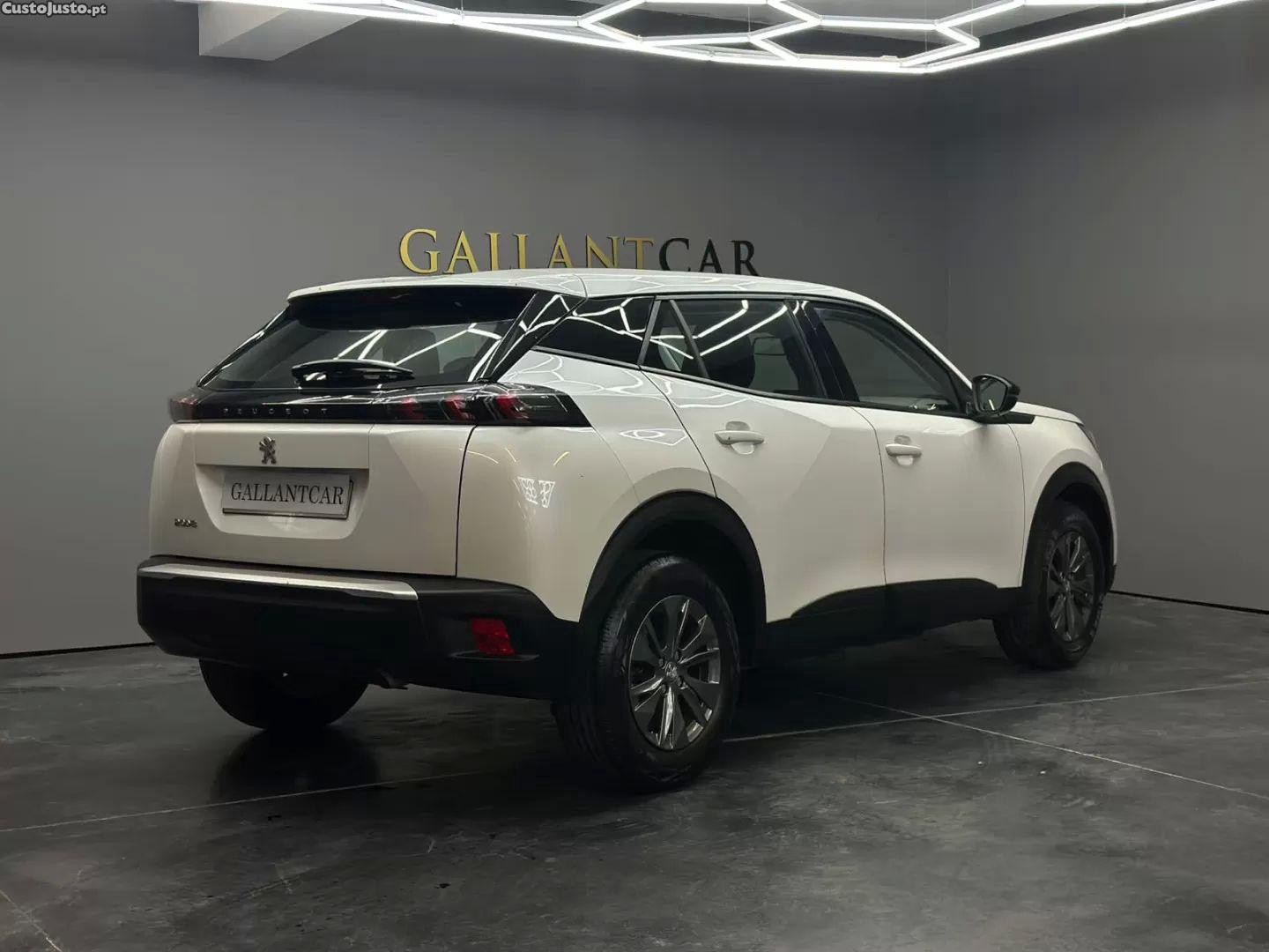 Peugeot 2008 1.2 puretech active pack — fotografia 10