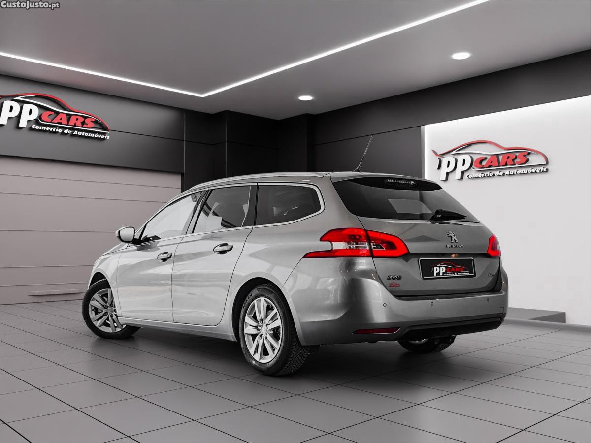 Peugeot 308 1.6 BlueHDi Allure F — fotografia 15