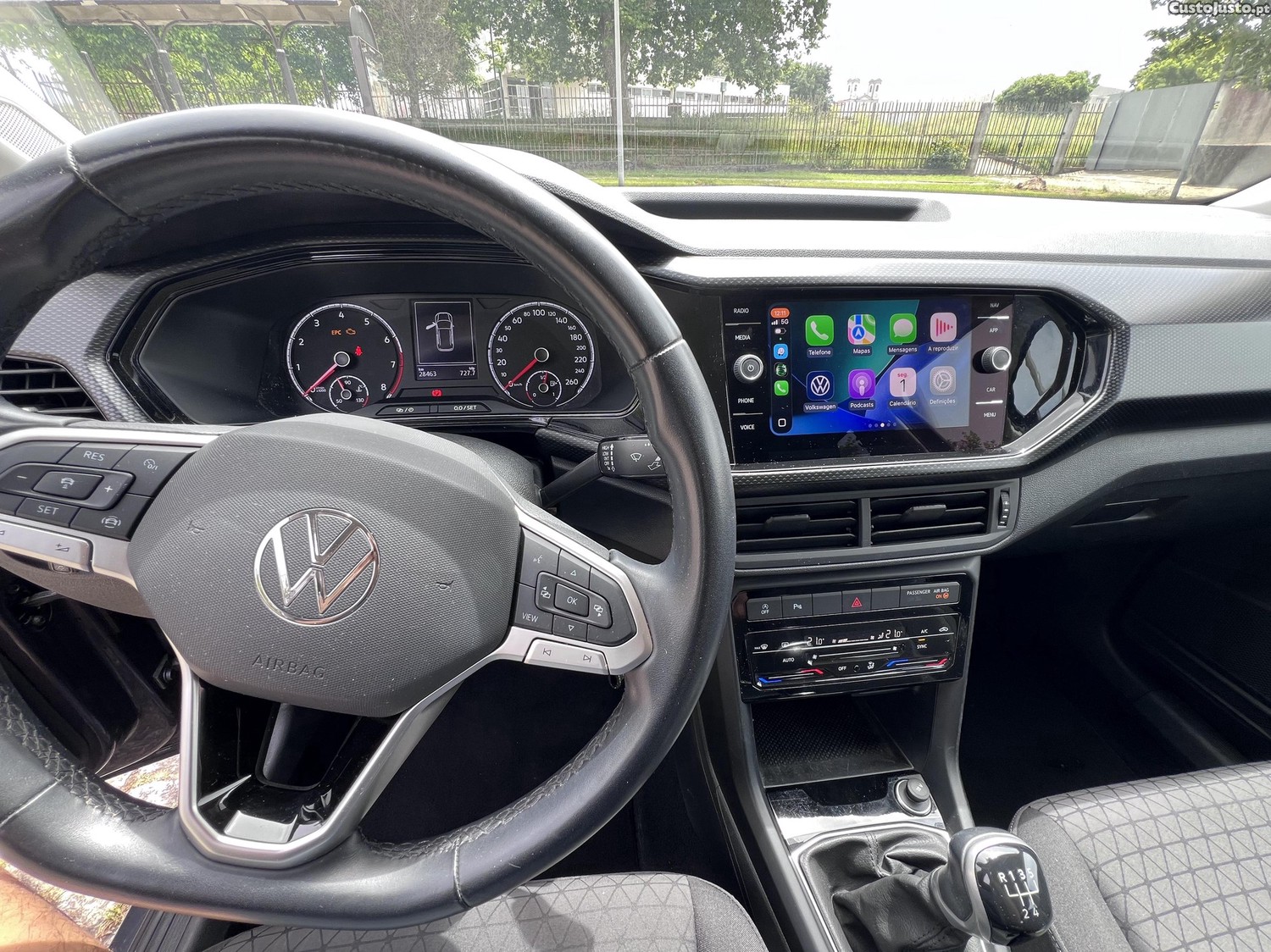 Volkswagen T-Cross 1.0 TSI LIFE — fotografia 3