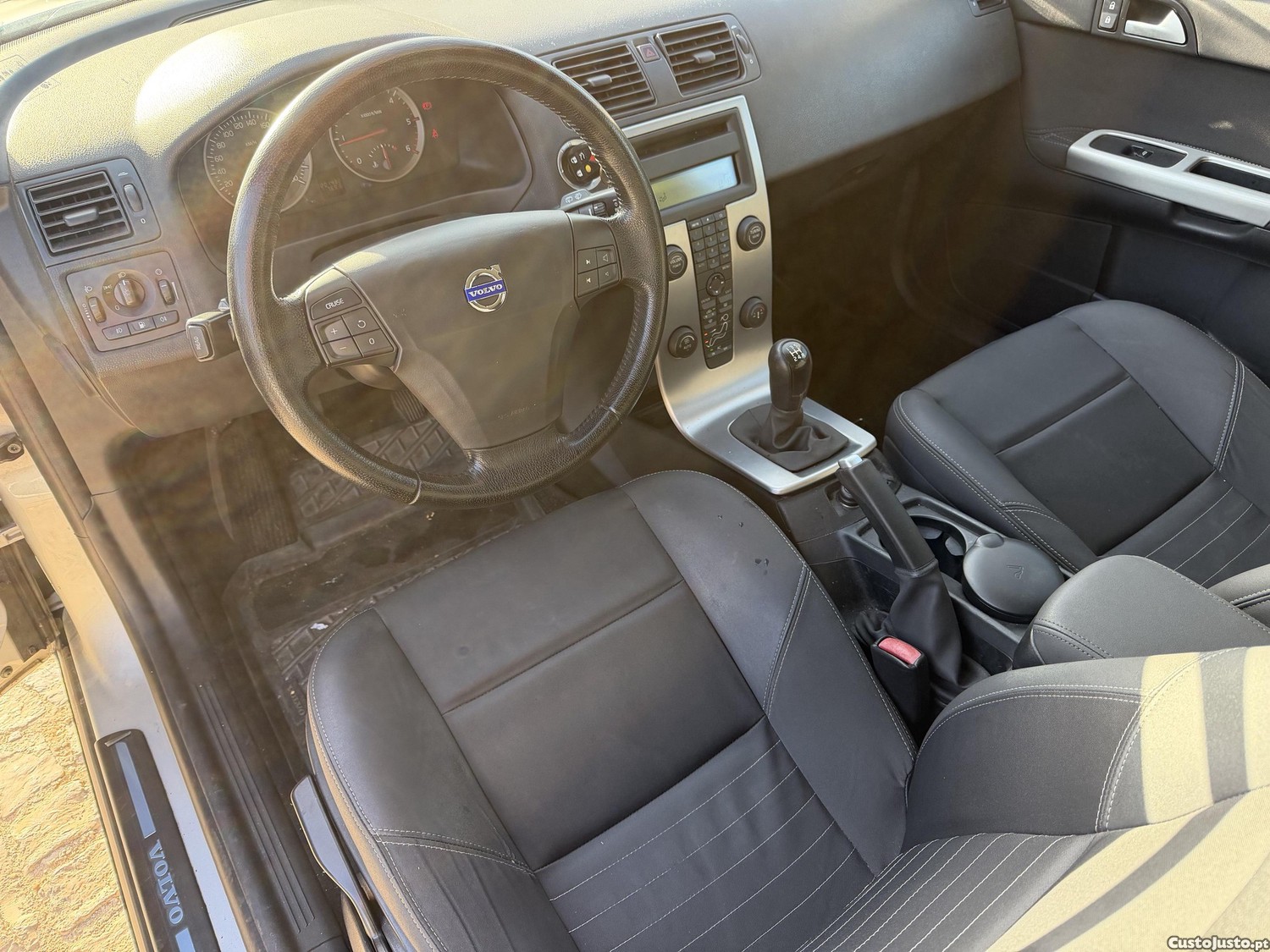 Volvo V50 1.6d Momentum — fotografia 3