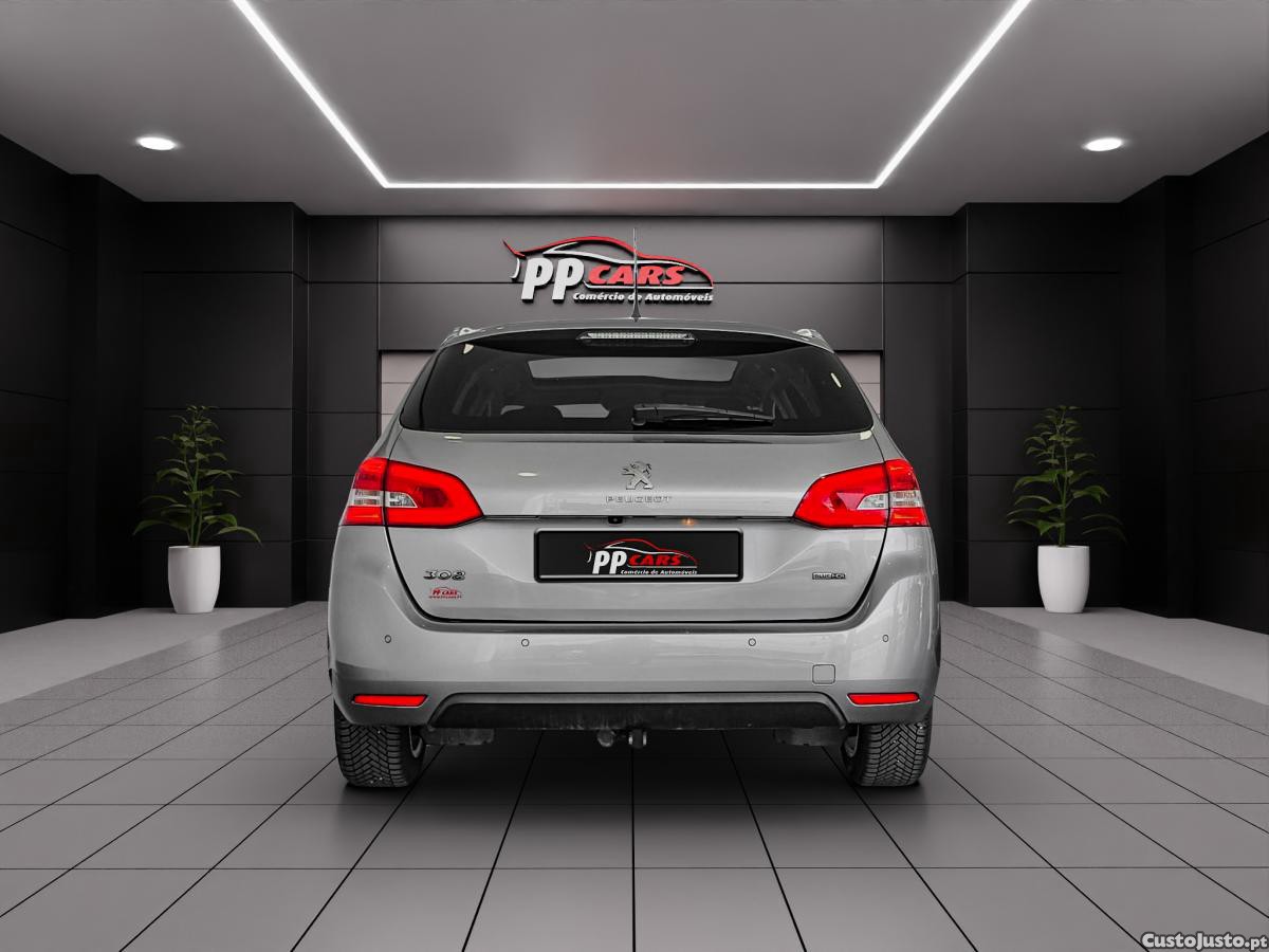 Peugeot 308 1.6 BlueHDi Allure F — fotografia 11