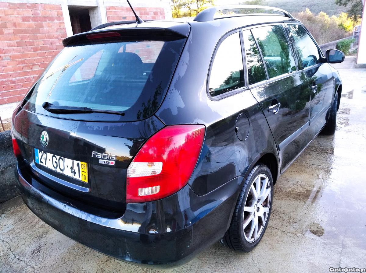 Skoda Fabia Confort - 08 foto 3