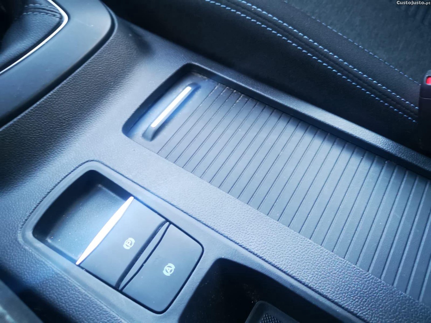 Ford Focus SW 1.5 TDCi EcoBlue ST-Line — fotografia 3