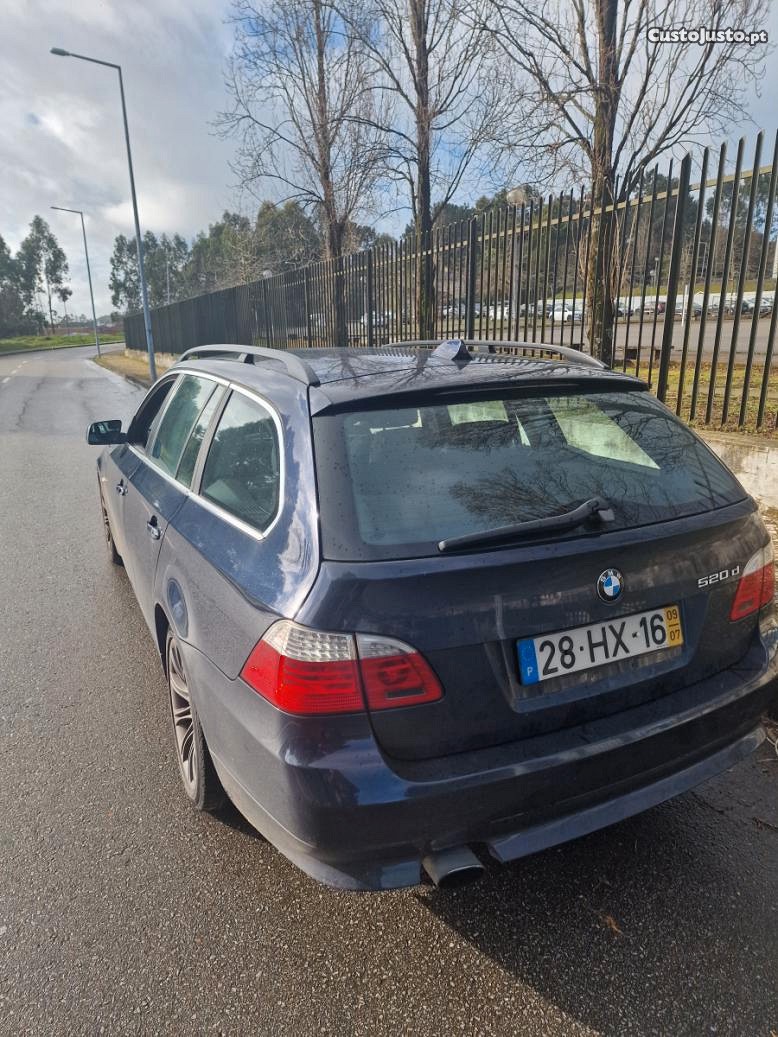 BMW 520 175 cv — fotografia 2