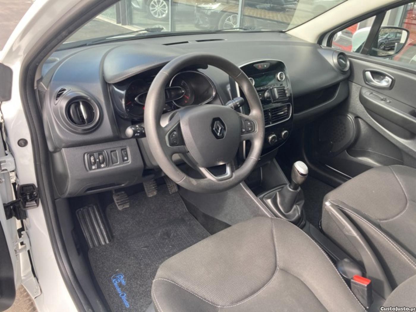 Renault Clio 1.5 dCi Zen — fotografia 16