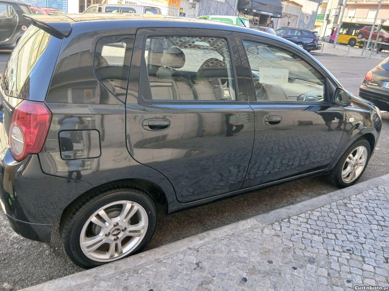Chevrolet Aveo 1.2 — fotografia 4