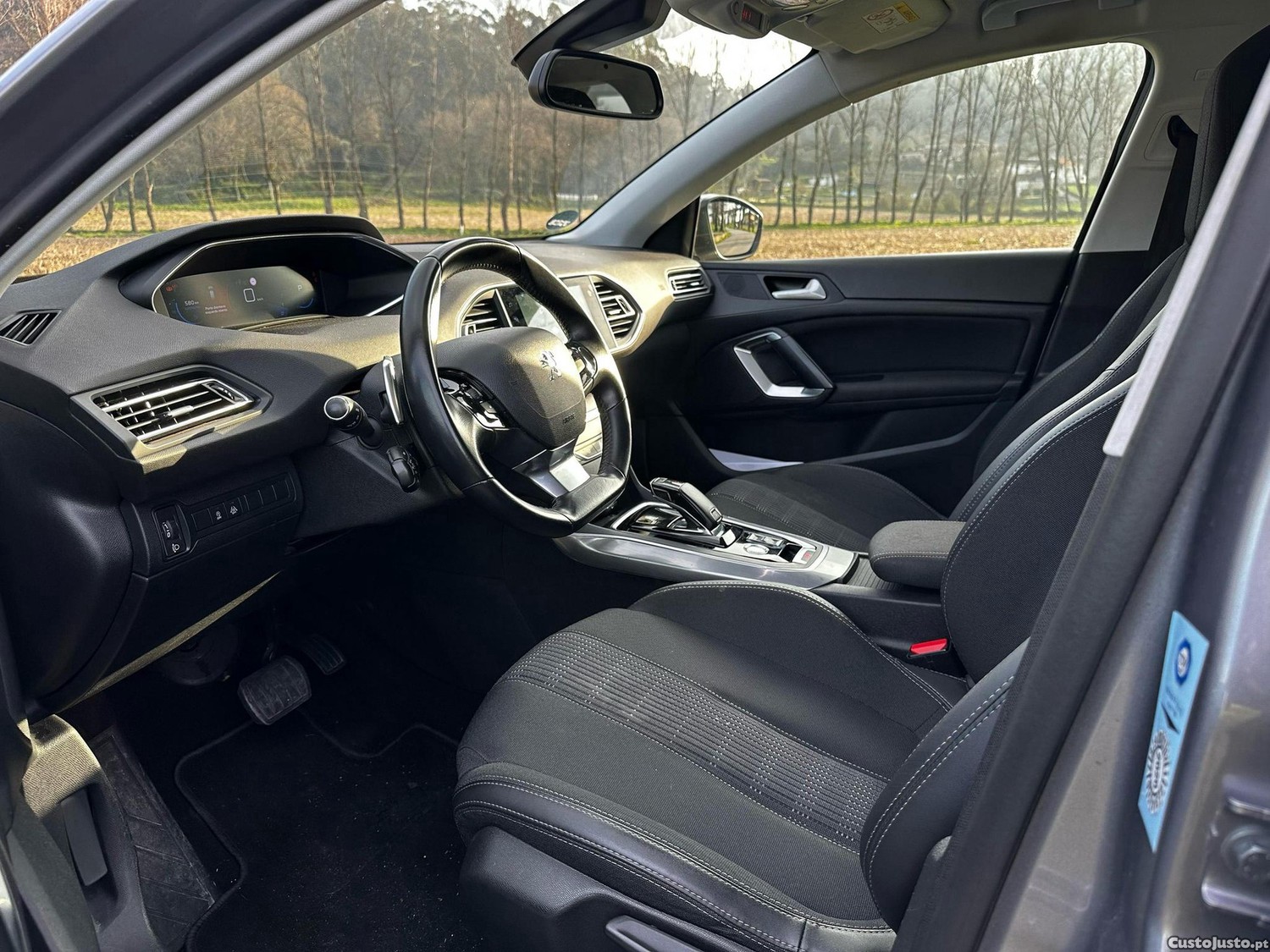Peugeot 308 SW 1.5 BlueHDi Allure Pack EAT8 — fotografia 5