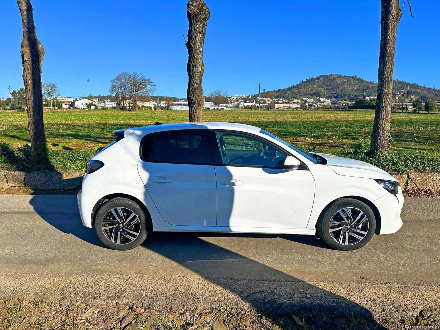 Peugeot 208 1.2 PureTech Allure — fotografia 10