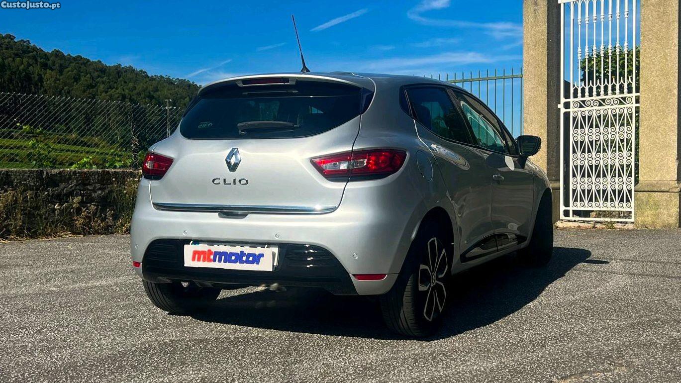 Renault Clio 0.9 Limited Edition — fotografia 7