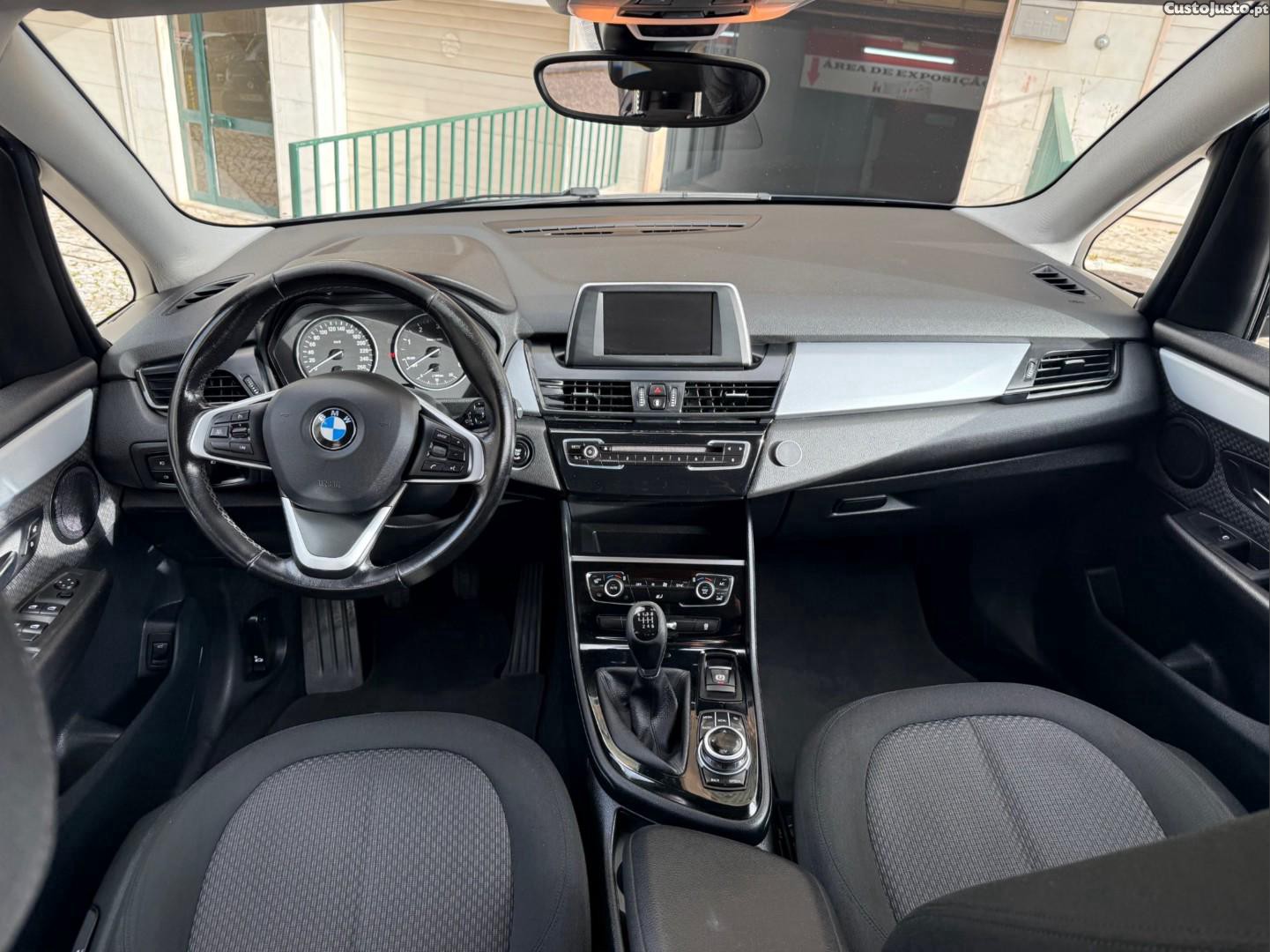 BMW 214 Active Tourer d Advantage — fotografia 5