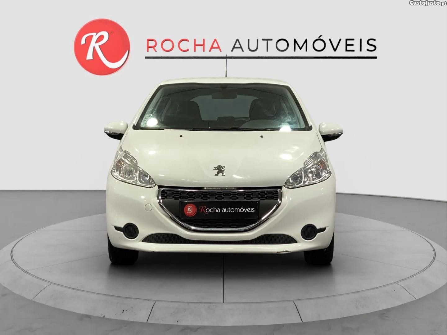 Peugeot 208 1.2 PureTech Signature - 18 foto 2
