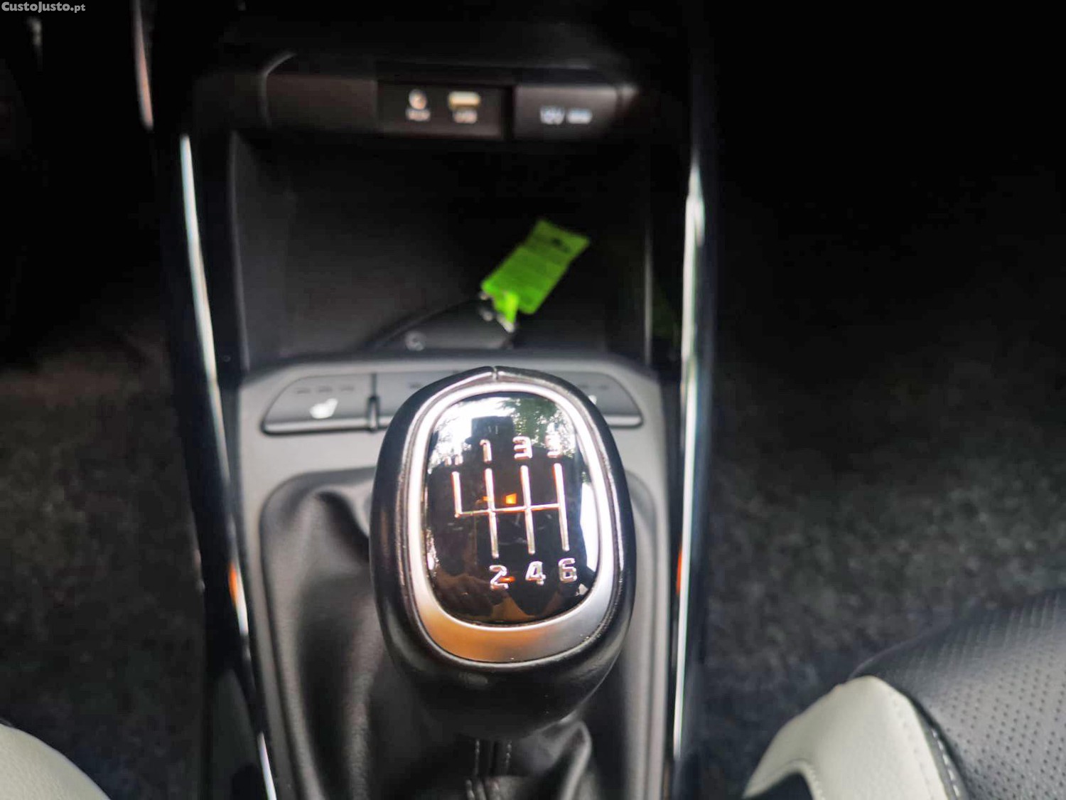 Kia Stonic 1.0 T-GDI TX — fotografia 5