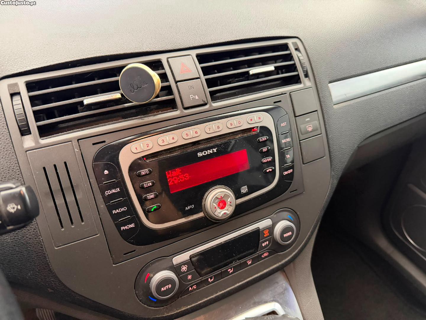 Ford C-Max 1.6 TDCI 5L — fotografia 5