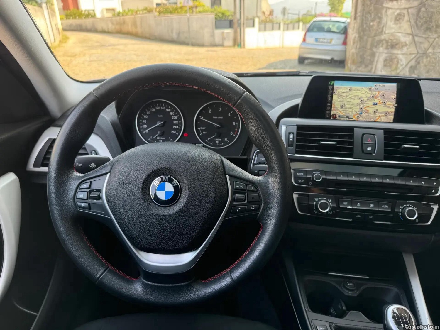 BMW 116 d EfficientDynamics — fotografia 3