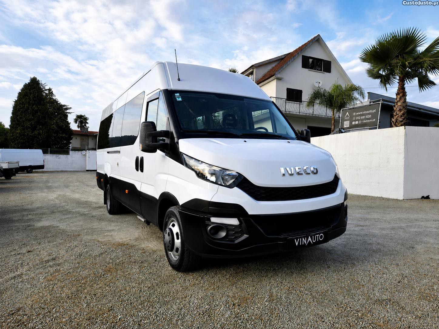 Iveco Daily 9 Lugares — fotografia 10