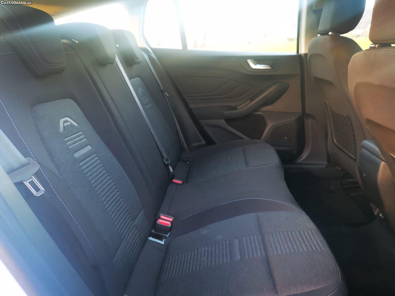 Ford Focus SW 1.5 TDCi EcoBlue ST-Line — fotografia 2