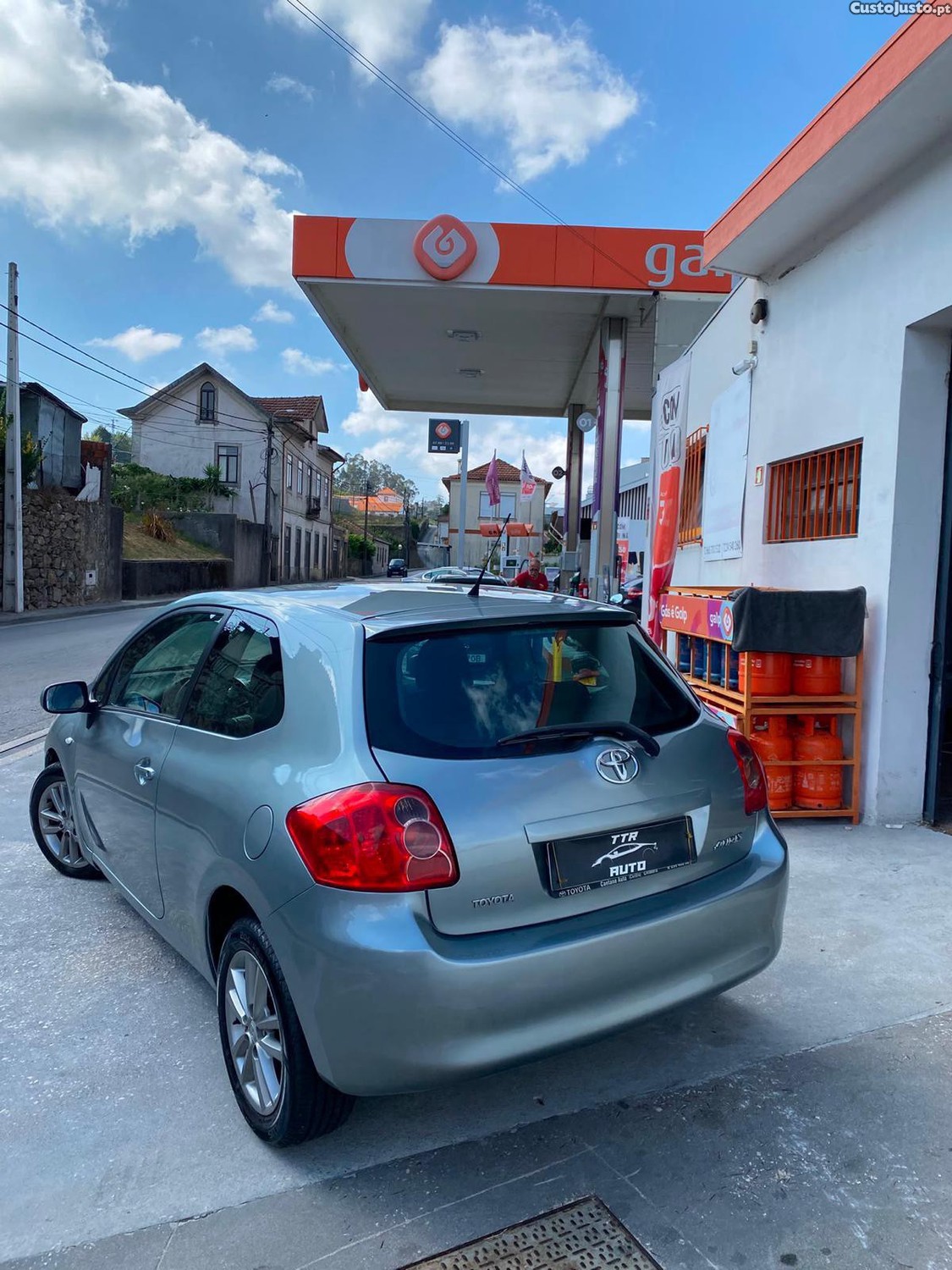 Toyota Auris 1.4D4D — fotografia 7