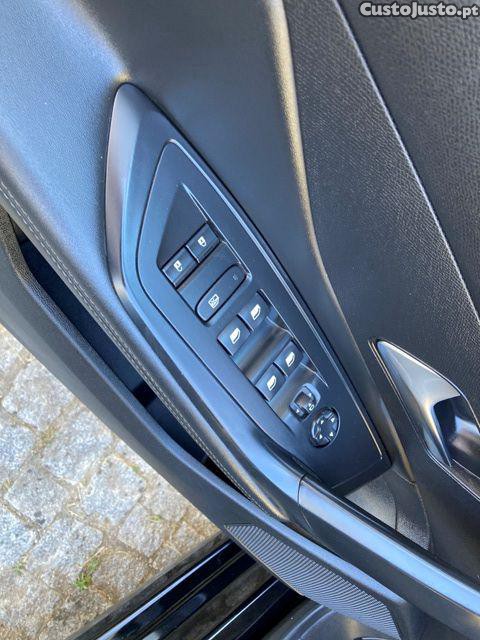Peugeot 308 1.2 PureTech Allure — fotografia 3