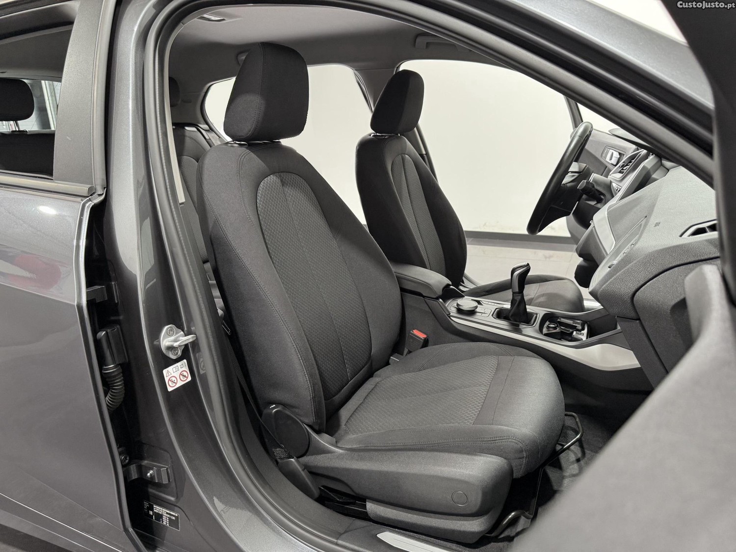 BMW 116 D EDYNAMICS ADVANTAGE - NACIONAL - 84674 KM — fotografia 10